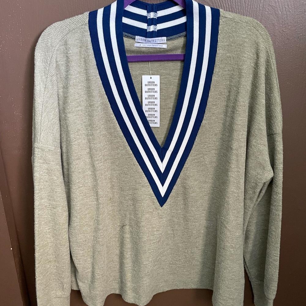 V neck long sleeve blouse